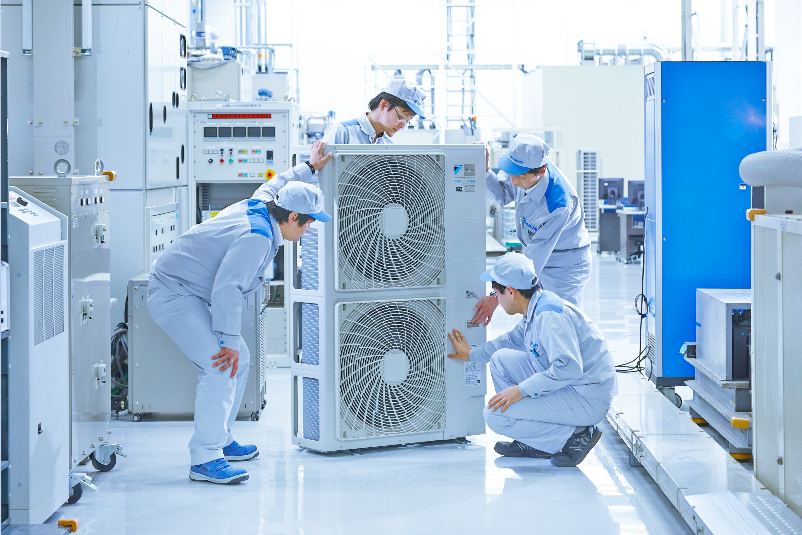 049_Engineers_003_retouch