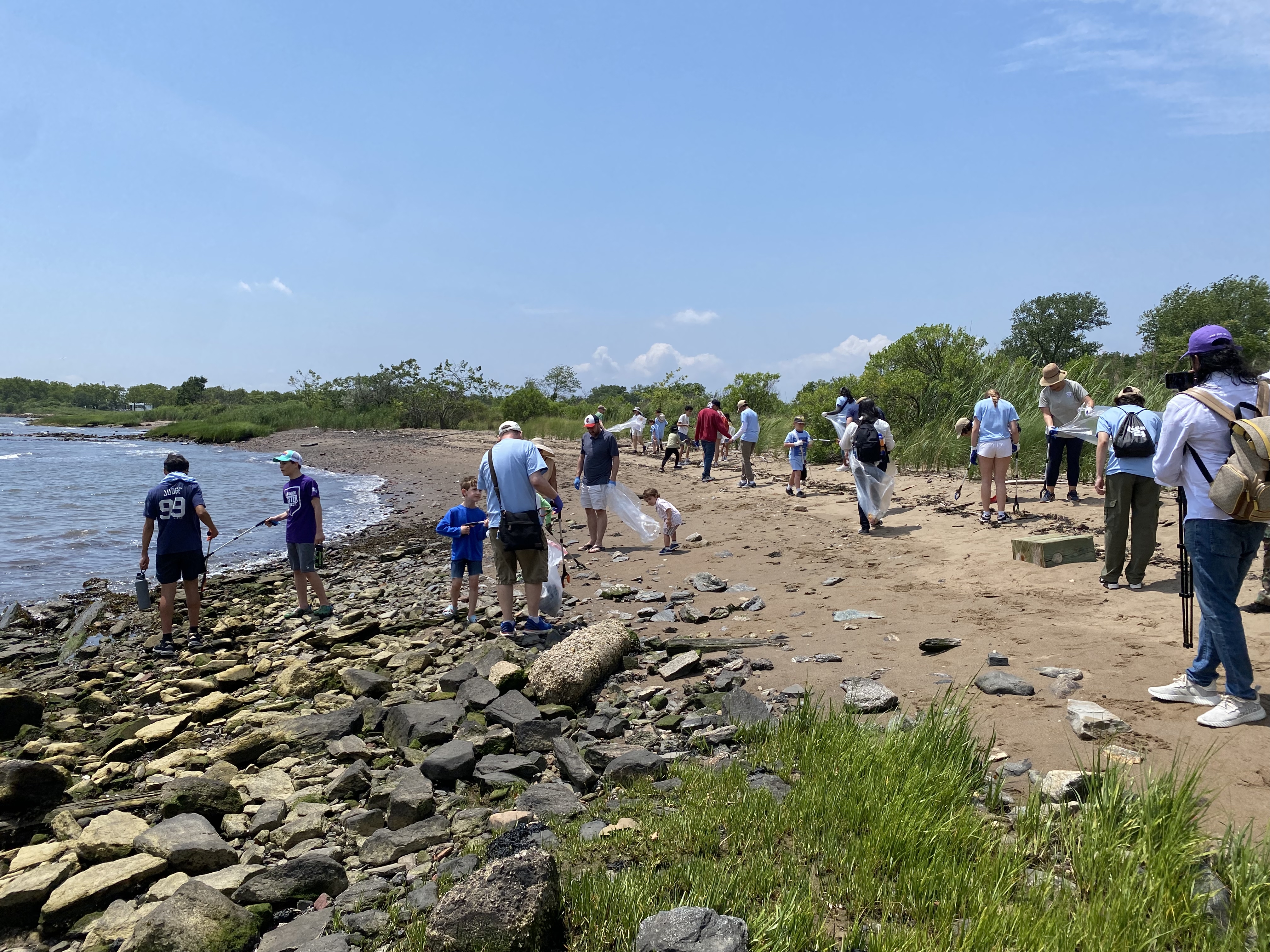 International Coastal Cleanup Day with the Waterfront Alliance and Castle Hill YMCA
