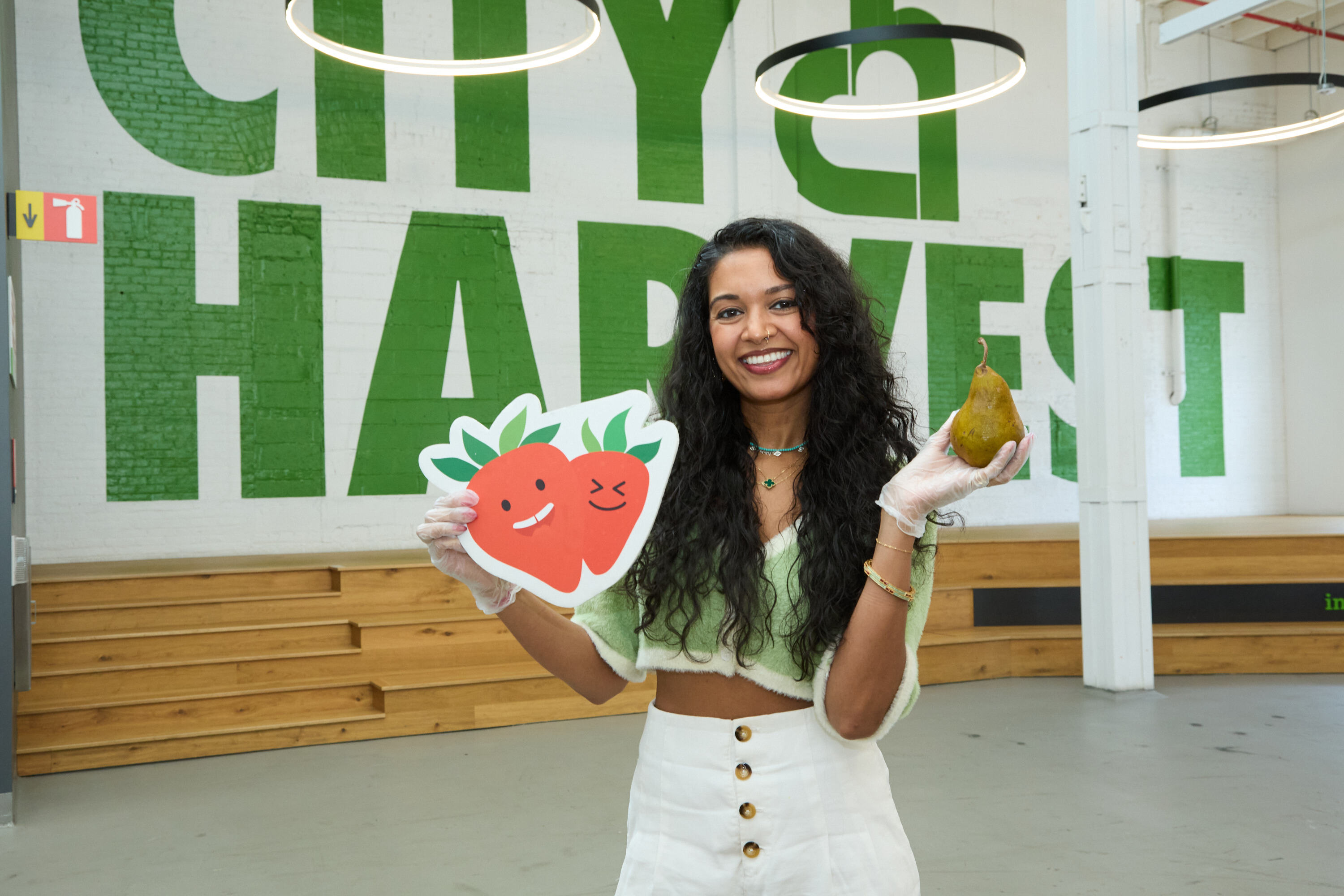Volunteer Opportunity: City Harvest Union Square Greenmarket Food Rescue Hosted by Celebrity Eco Chef, TV Host, and Author Priyanka Naik 